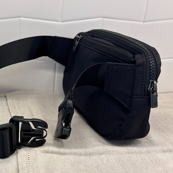 EUC VUORI All Around Hip Pack - Black - Unisex - Picture 6 of 12